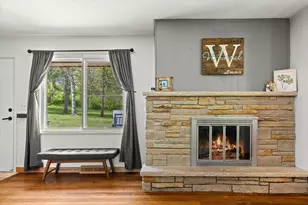 W215N10367 Laurel Ct, Germantown, WI 53017 - Photo 8
