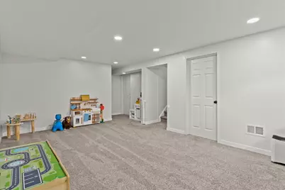 W215N10367  Laurel Ct, Germantown, WI 53017 - Photo 28