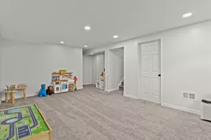 W215N10367 Laurel Ct, Germantown, WI 53017 - Photo 28