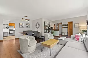 W215N10367 Laurel Ct, Germantown, WI 53017 - Photo 2