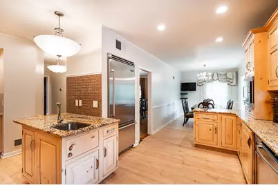 229  Indian Creek Ct, Fox Point, WI 53217 - Photo 22