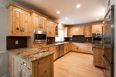229  Indian Creek Ct, Fox Point, WI 53217 - Photo 18