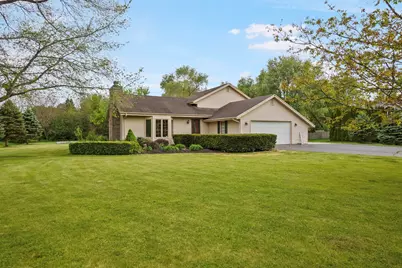 S92W35305  Barbary Ct, Eagle, WI 53119 - Photo 2