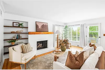 6221 N Lake Dr, Whitefish Bay, WI 53217 - Photo 4