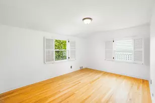 6221 N Lake Dr, Whitefish Bay, WI 53217 - Photo 20