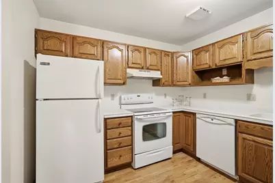 234  Minz Park Cir #2, West Bend, WI 53095 - Photo 10
