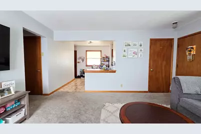 7408 W Carmen Ave, Milwaukee, WI 53218 - Photo 10