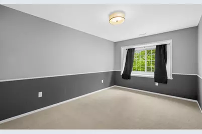 9322 W Loomis Rd #5, Franklin, WI 53132 - Photo 12