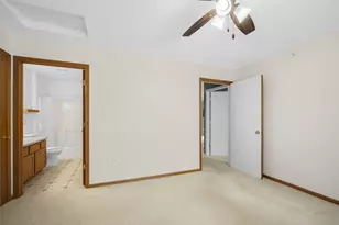 9322 W Loomis Rd, Franklin, WI 53132 - Photo 10