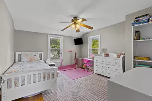 2476 S 75th St, West Allis, WI 53219 - Photo 14