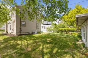 2476 S 75th St, West Allis, WI 53219 - Photo 18