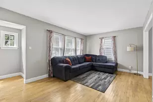 2476 S 75th St, West Allis, WI 53219 - Photo 2