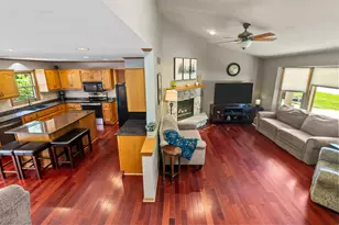 7239 Sherry Ln, Racine, WI 53185 - Photo 8