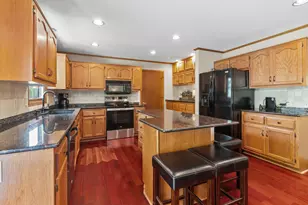 7239 Sherry Ln, Racine, WI 53185 - Photo 10