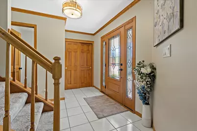 722  Greenway Ter, Hartland, WI 53029 - Photo 4