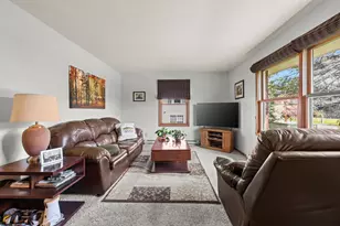220 S 18th Ave, West Bend, WI 53095 - Photo 8