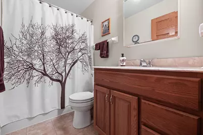 220 S 18th #4 Ave, West Bend, WI 53095 - Photo 16