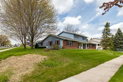 220 S 18th #4 Ave, West Bend, WI 53095 - Photo 2