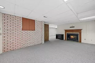 1202 W Oakwood Rd, Oak Creek, WI 53154 - Photo 20