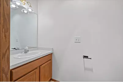 1202 W Oakwood Rd, Oak Creek, WI 53154 - Photo 28