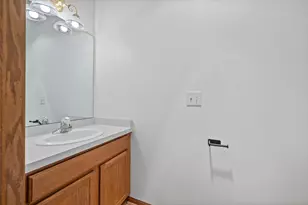 1202 W Oakwood Rd, Oak Creek, WI 53154 - Photo 28