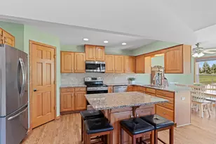 S102W21550 Kelsey Dr, Muskego, WI 53150 - Photo 8