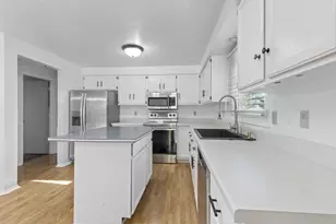 617 N 28th St, Sheboygan, WI 53081 - Photo 12
