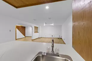 617 N 28th St, Sheboygan, WI 53081 - Photo 30
