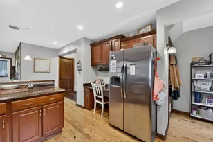 8409 S 35th St, Franklin, WI 53132 - Photo 8