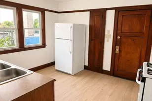 4021 N 24th Pl, Milwaukee, WI 53209 - Photo 8