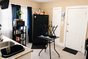 4021 N 24th Pl, Milwaukee, WI 53209 - Photo 4