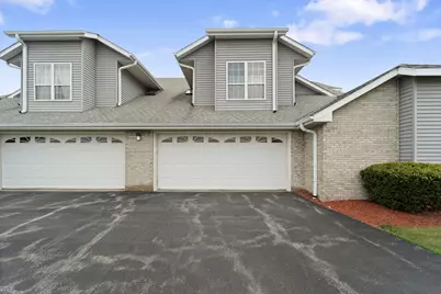 6884 S Rolling Meadows Ct, Oak Creek, WI 53154 - Photo 20