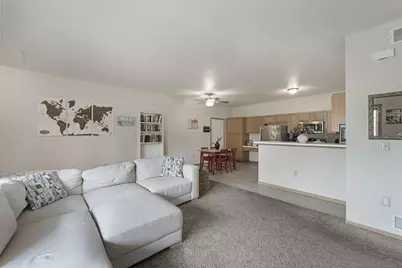 6884 S Rolling Meadows Ct, Oak Creek, WI 53154 - Photo 6