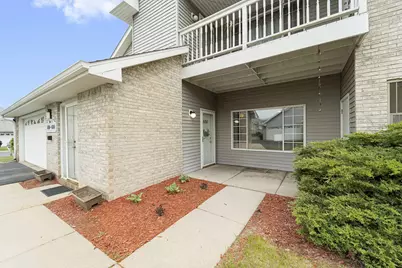 6884 S Rolling Meadows Ct, Oak Creek, WI 53154 - Photo 2