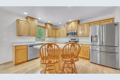 519  Sarah Dr, Fond du Lac, WI 54935 - Photo 6