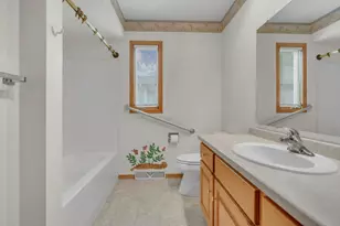 519 Sarah Dr, Fond du Lac, WI 54935 - Photo 10