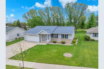 519  Sarah Dr, Fond du Lac, WI 54935 - Photo 2