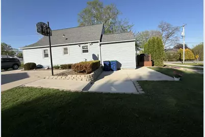 202  Lake St, Cascade, WI 53011 - Photo 22