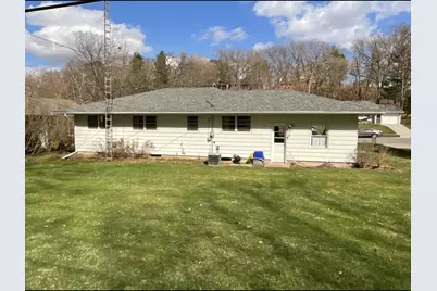 717  Cloute St, Fort Atkinson, WI 53538 - Photo 4