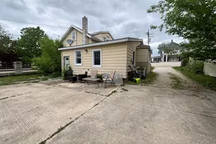 W164N9039 Water St, Menomonee Falls, WI 53051 - Photo 20