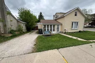 W164N9039 Water St, Menomonee Falls, WI 53051 - Photo 22