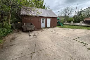 W164N9039 Water St, Menomonee Falls, WI 53051 - Photo 18