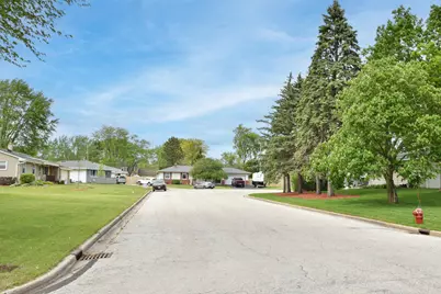 N87W17833  Shepherd Dr, Menomonee Falls, WI 53051 - Photo 24