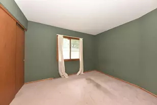 N87W17833 Shepherd Dr, Menomonee Falls, WI 53051 - Photo 12