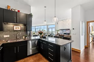 1111 N Marshall St, Milwaukee, WI 53202 - Photo 28