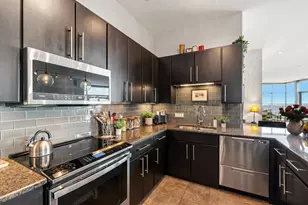 1111 N Marshall St, Milwaukee, WI 53202 - Photo 26