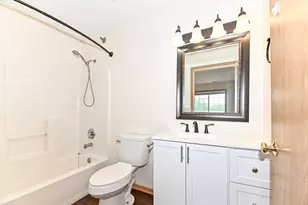 8200 Lexington Pl, Pleasant Prairie, WI 53158 - Photo 18