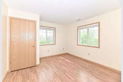 8200  Lexington Pl #12, Pleasant Prairie, WI 53158 - Photo 20