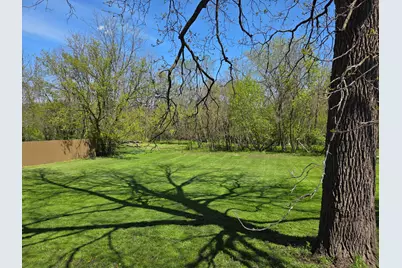 4120 S 124th St, Greenfield, WI 53228 - Photo 12