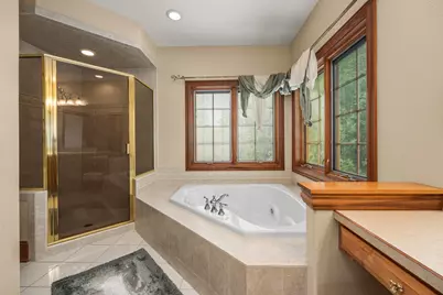 N52W16816  Oak Ridge Trl, Menomonee Falls, WI 53051 - Photo 16